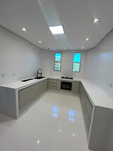 Aluga-se Apartamento Semi Mobiliado 4 quartos| Morada do Sol