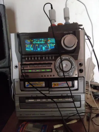 Som Aiwa t99 de alta potência 