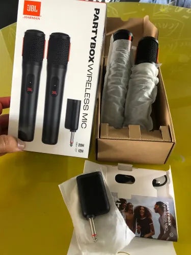 Par de microfones sem fio JBL PartyBox Wireless Mic