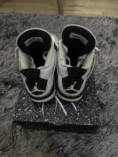 Jordan 4 military black 38