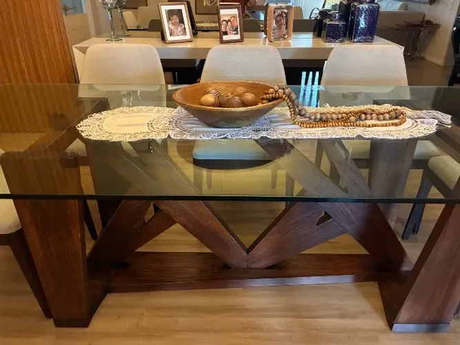 Mesa de jantar para 8 pessoas