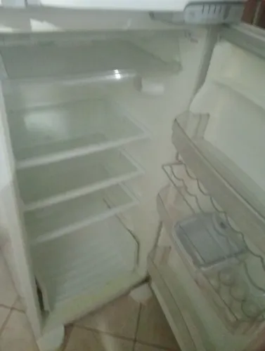 Geladeira com defeito