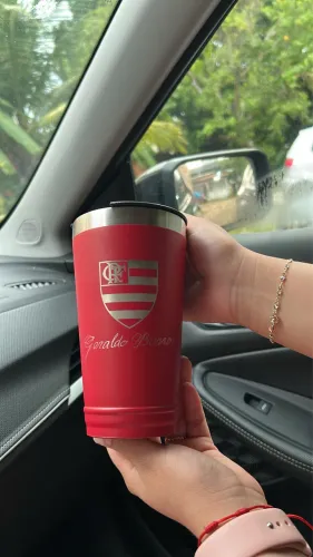 Copo personalizado com nome/time