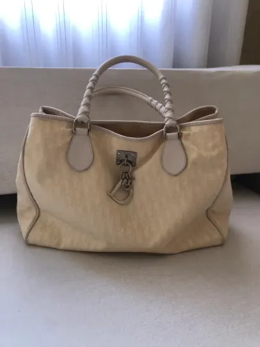 Bolsa modelo Christian Dior Diorissimo Lovely Tote