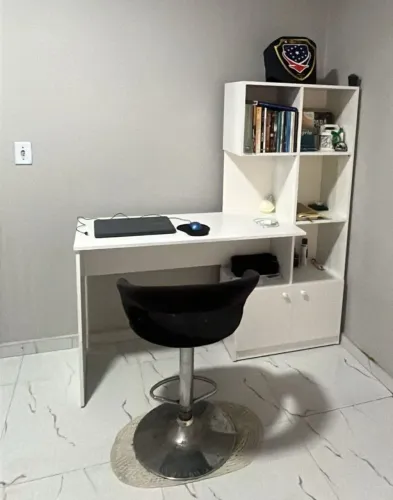 Mesa estante em mdf
