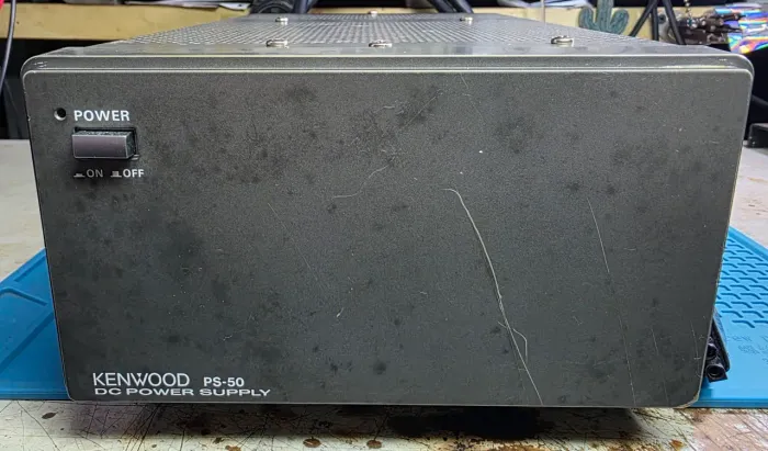 Fonte estabilizada 13,8v Kenwood PS-50