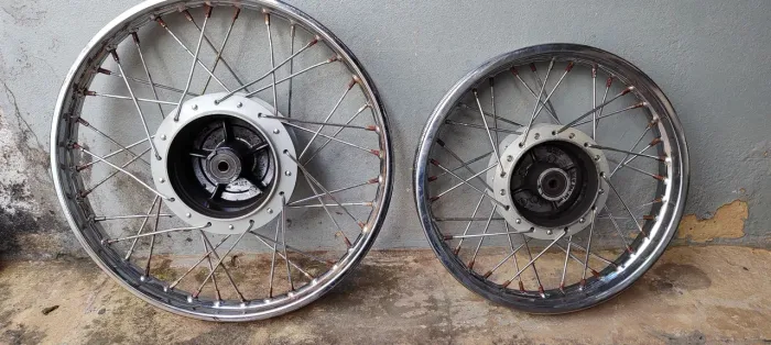 PAR DE RODAS DE BIZ 125