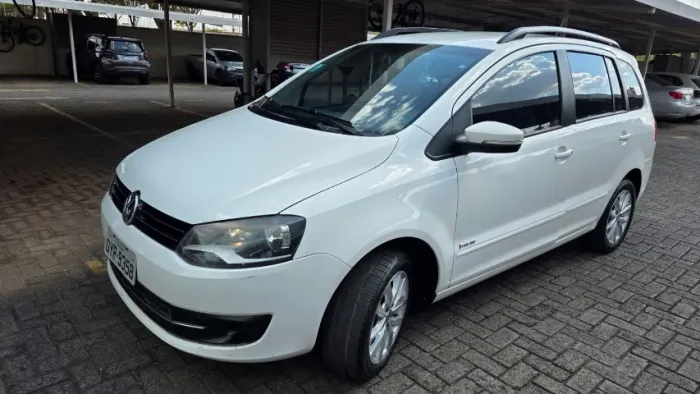 Volkswagen Spacefox 1.6/ 1.6 Trend Total Flex 8V 5P 2014