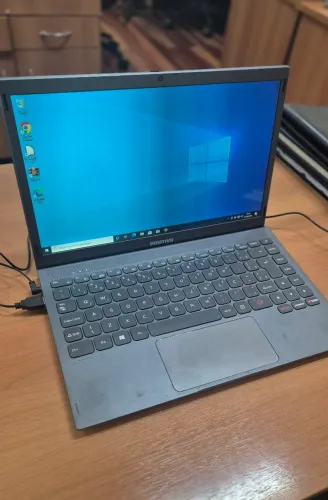 Notebook Positivo Impecável - SSD 120GB / 4GB RAM / Bateria 100%