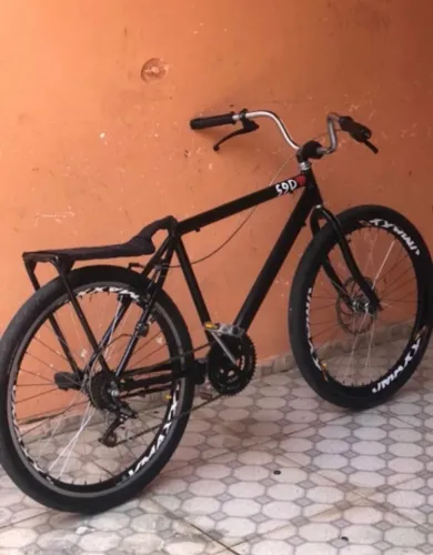 VENDO OU TROCO BIKE ARO 26 MONTADINHA