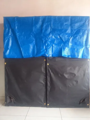 Duas Base Cama Box Solteiro Cor Preta 0,88 × 1,88. Em Perfeito Estado de Conservação.