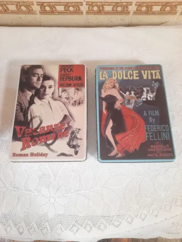 DUAS LATAS DE FILME QUE MARCARAM ÉPOCAS LA DOLCE VITA E VACANZE ROMANE ROMAN ROLIDAY 2018