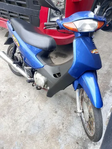 Vendo biz 100 emplacada