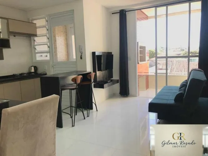 Conforto /Perto da praia e serviços/com home-office