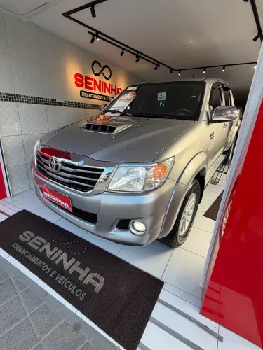Toyota Hilux CD SRV D4-d 4X4 3.0 TDI Diesel AUT 2015