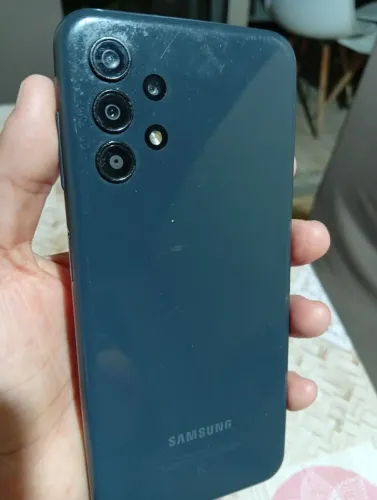 Vendo esse aparelho celular ? 350 reais todo ?