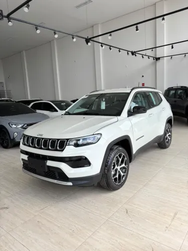 Jeep Compass Long. T270 1.3 TB 4X2 Flex AUT 2026