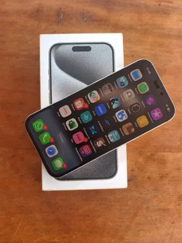 iPhone 15 pro 256 