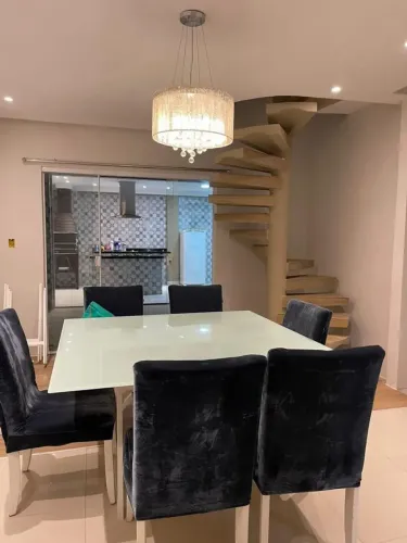 vendo casa em condominio com 3 suites- bairro Turu