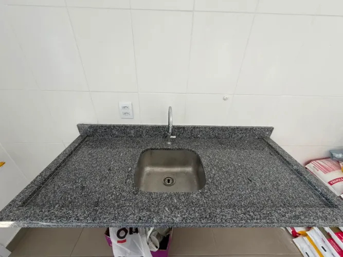 Pia cozinha granito nova