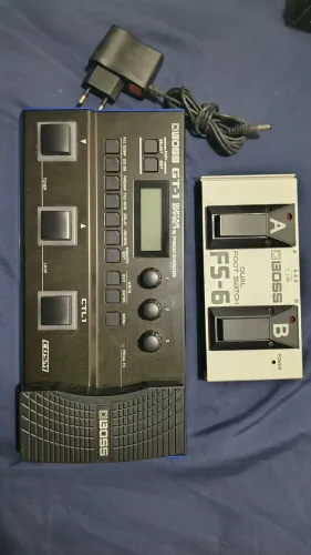 Pedaleira Boss GT1 "Nova" + Fs-6 boss