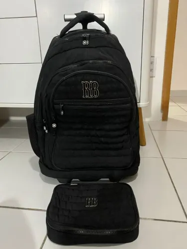 Mochila carrinho + estojo Rebecca Bonbon