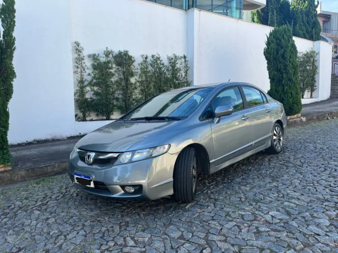Honda Civic Sedan LXS 1.8/1.8 Flex 16V Mec. 4P 2010