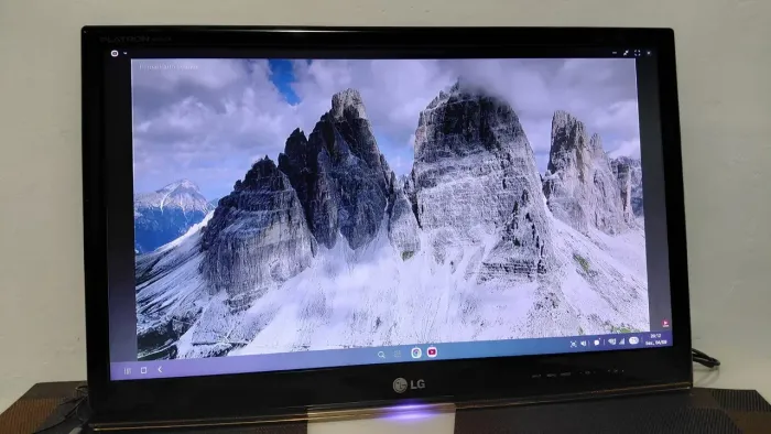 TV Monitor LG 25" LED Full HD com Som Integrado - Estado Excelente!