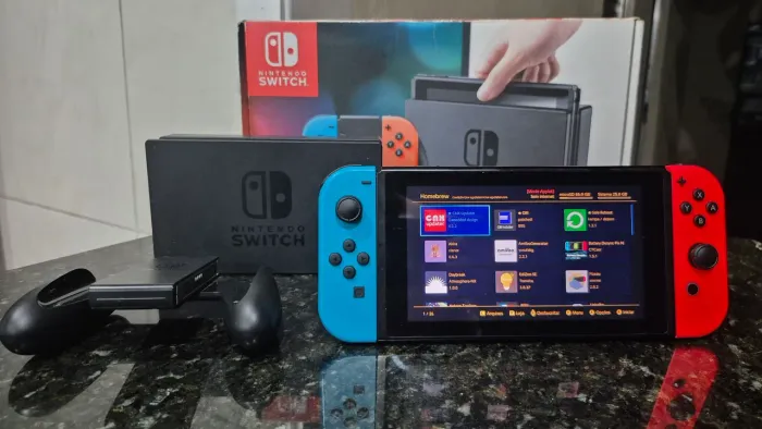 Nintendo switch desbloqueado + case +SD128+JOGOS