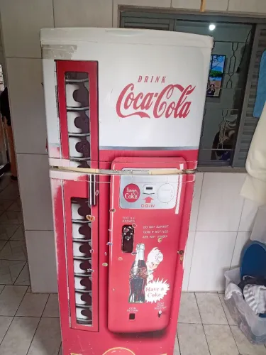 Geladeira semi nova Brastemp envelopada