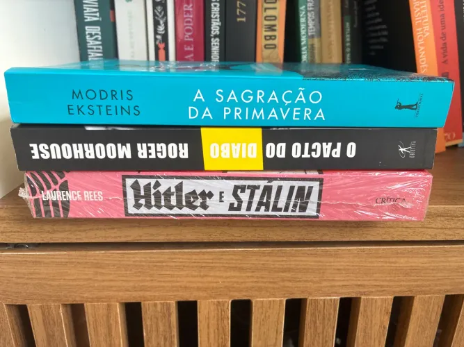 Três livros guerras
