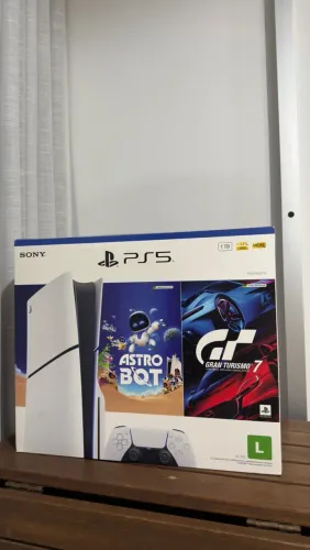 PlayStation 5 slim mídia física 1TB