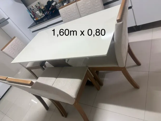 Conjunto Mesa de Jantar  6 lugares 