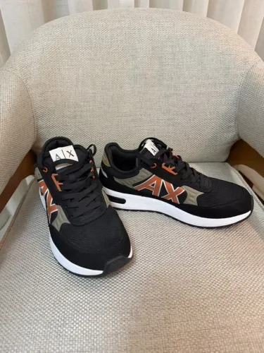 TÊNIS ARMANI EXCHANGE TAM 42