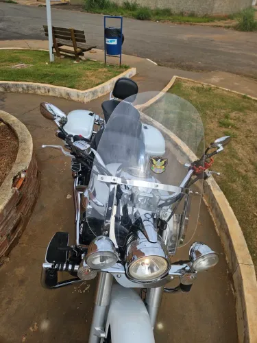 Moto impecável yamaha XVS 950
