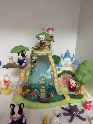 cachoeira da floresta secreta sylvanian families
