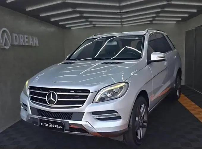 Mercedes-Benz ML-350 Sport CGI 3.5 V6 306cv 4X4 Aut. 2013