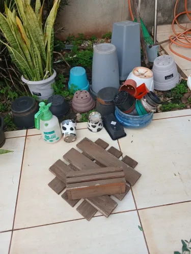 Kit jardim vasos e borrifador
