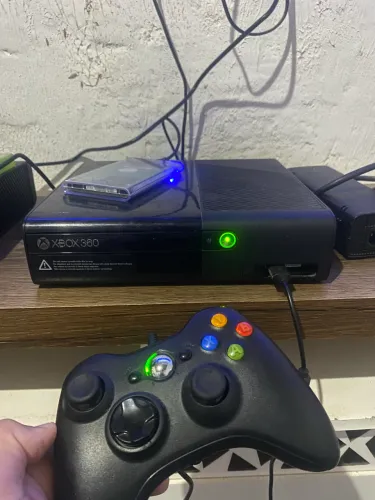 Xbox 360 (20 jogos no hd) (lacrado)