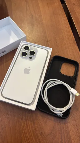 OPORTUNIDADE! iphone 15 pro 128gb todo original.