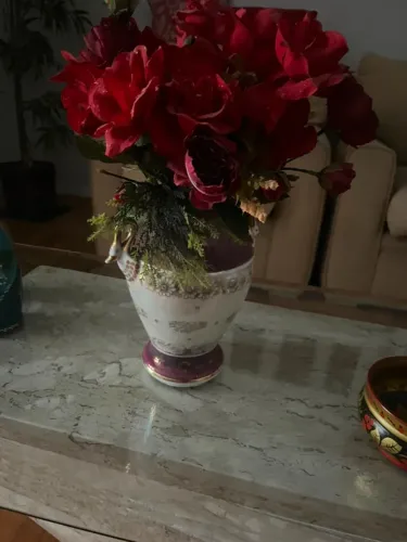 Vaso de Porcelana Decorativo com Alças em Cisne
