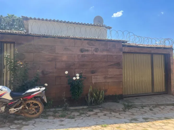 Casa a venda , ótima oportunidade