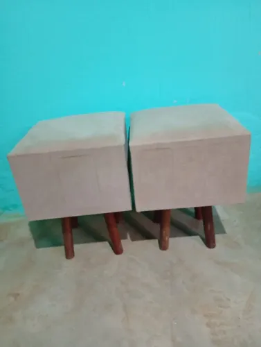 Puff Pé palito quadrado