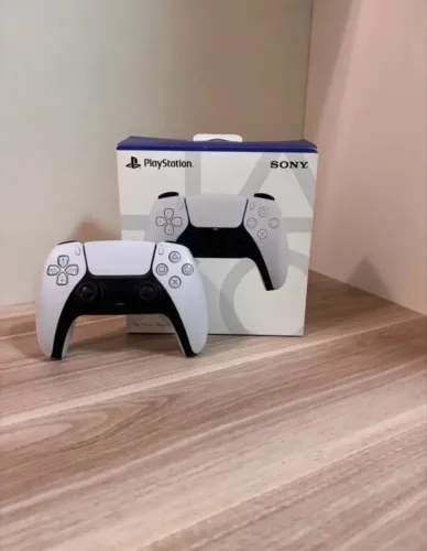 Controle PS5 Original + Base de Carregamento Honcam+ capa em acrílico para o console