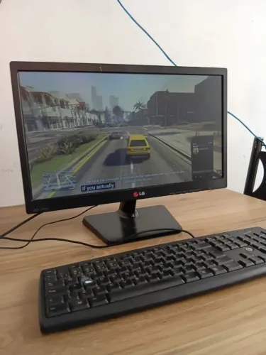 PC GAMER TOO NO PONTO DE USO COMPLETO