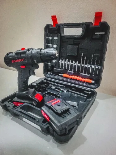 PARAFUSADEIRA/FURADEIRA 48V COMPLETA ? 2 BATERIAS + MALETA + KIT