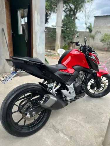 CB300.