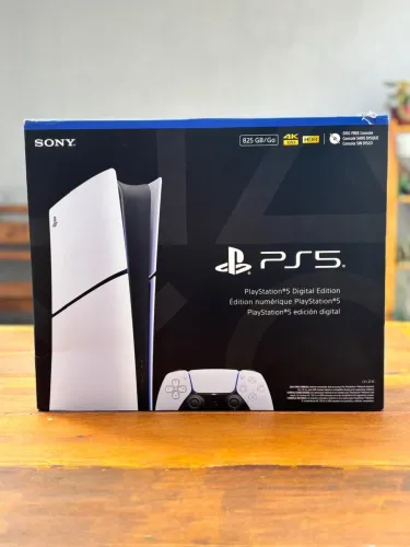 Console PlayStation 5 + 2 controles