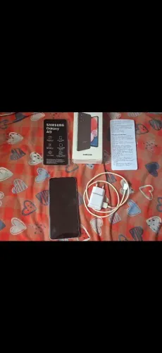 Samsung A13 5G 128GB Azul( c/defeito na entrada para carregar)+caixa e carregador original