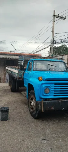 Caminhão Ford 11.000